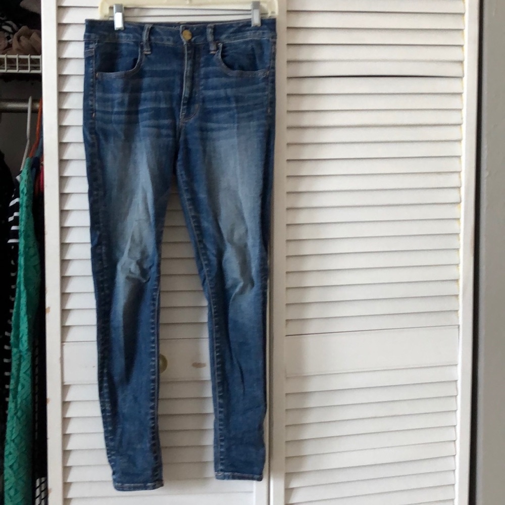 High waisted American Eagle stretch Jeans